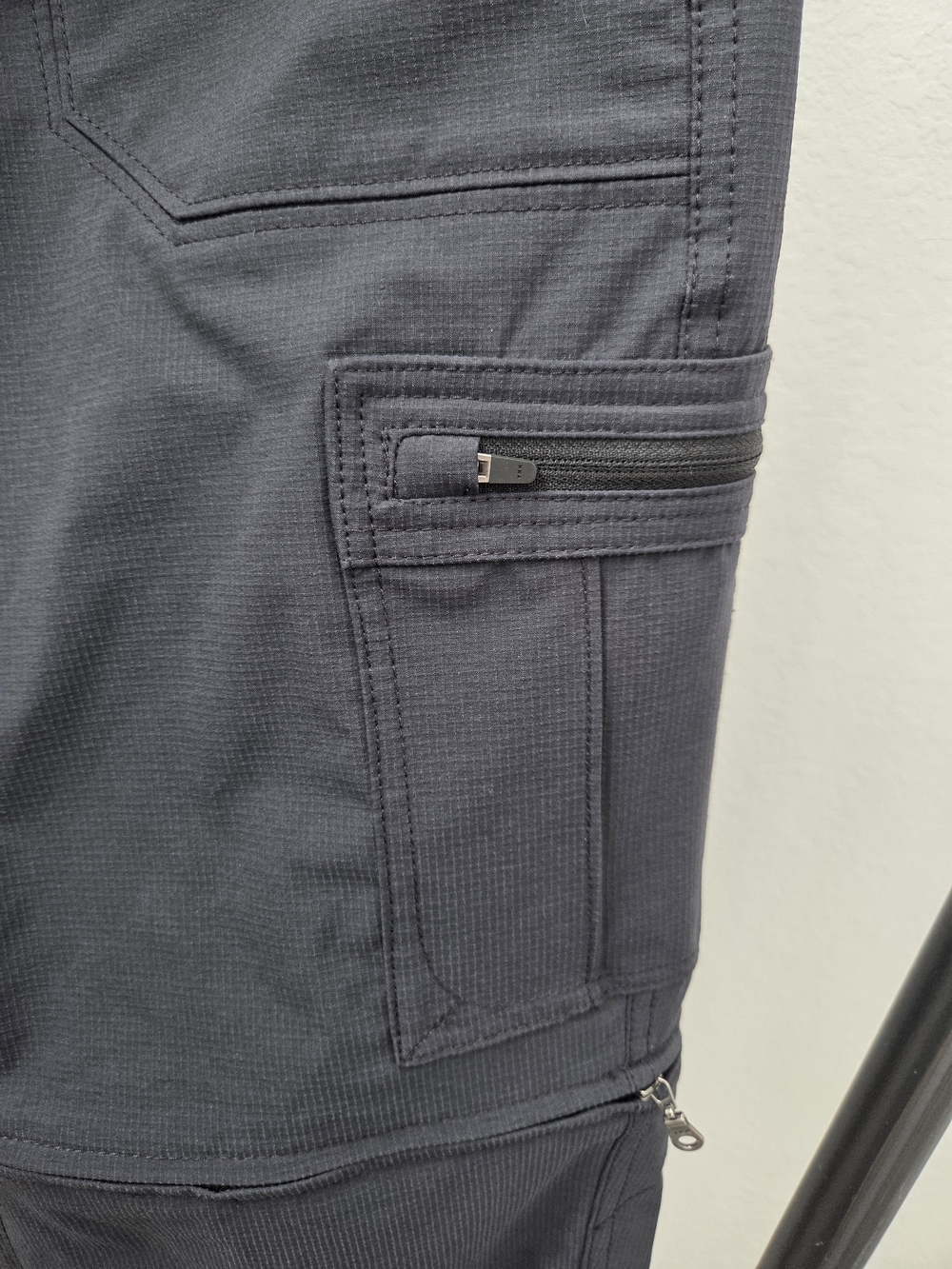 Kuhl Womens 8R Gray Cargo Zip-Off Utility Pants Shorts Hiking Outdoor Pockets - Picture 13 of 15